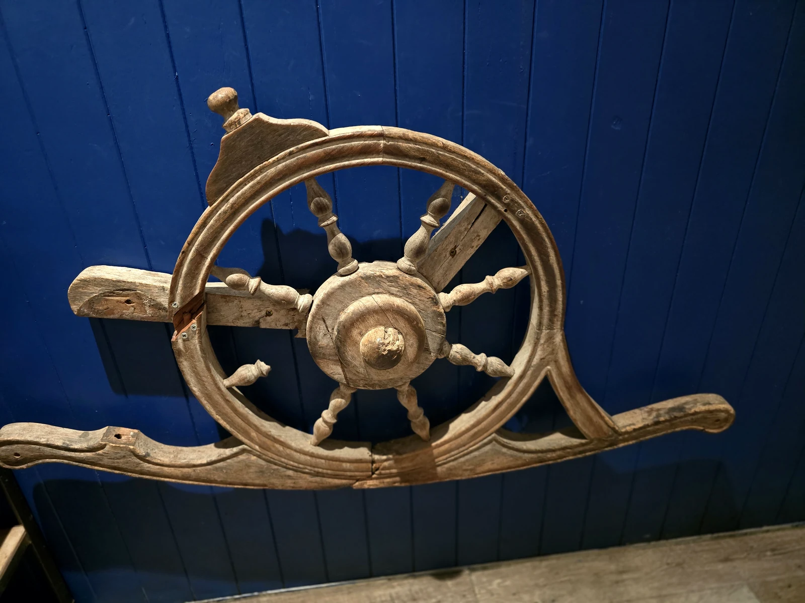 Finz nautical detail